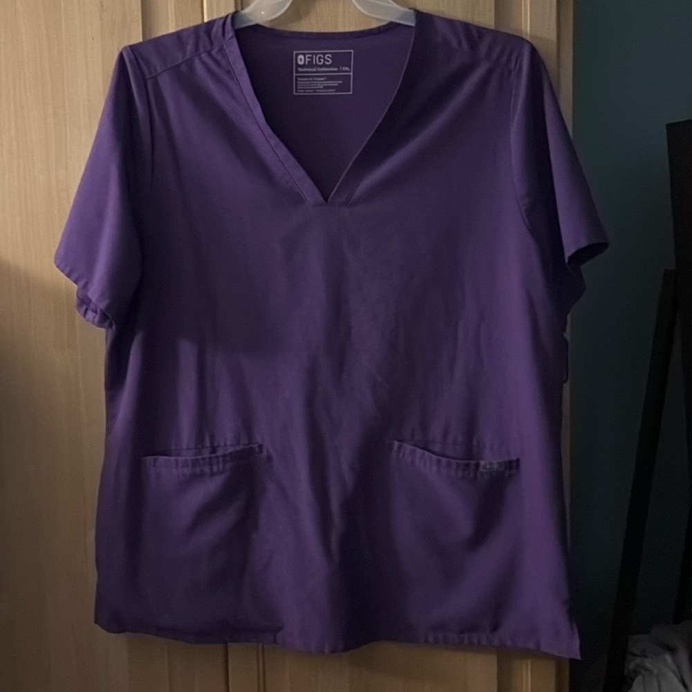 Figs purple scrub top XXL